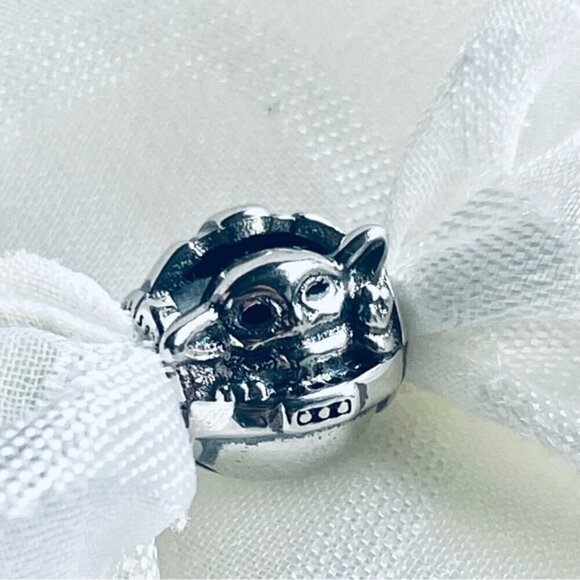 ✨ NWOT Baby Yoda Grogu 🟩 Charm – The Mandalorian ✨ - Picture 6 of 9